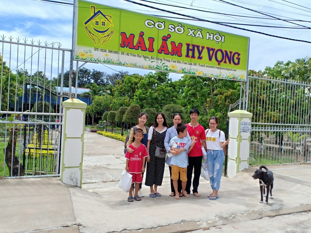 Mái ấm Hy Vọng